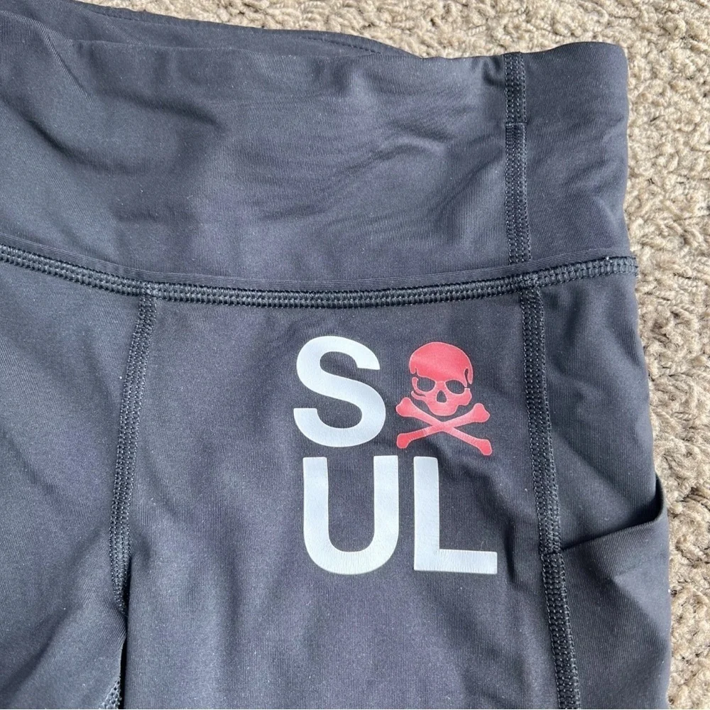 Lululemon Athletica Soul cicle capri Black Leggings with Red Skull Design